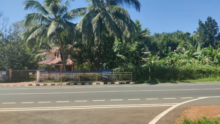65 CENT COMMERCIAL PLOT WITH 4BHK HOUSE FOR SALE AT PARANTHAL