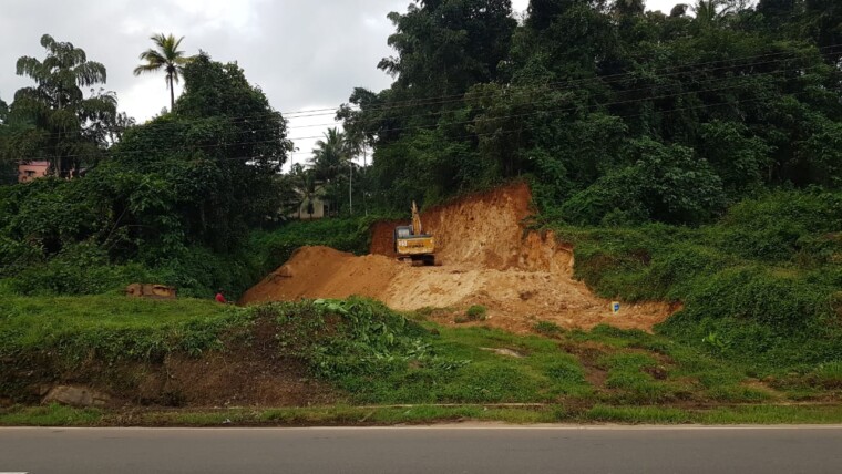 COMMERCIAL PLOT FOR SALE AT PATHANAMTHITTA-24 CENTS