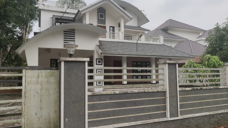 HOUSE FOR SALE AT KULANADA-3BHK
