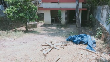 COMMERCIAL  PLOT FOR SALE AT THIRUVALLA TOWN-5 CENTS.